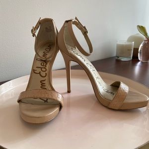 Strap heeled Sanford in nude